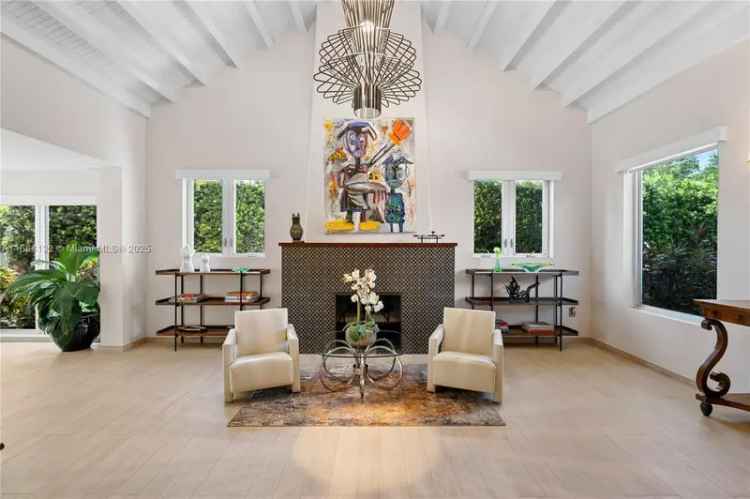 Single-family house For Sale in 3151, Sheridan Avenue, Miami Beach, Florida