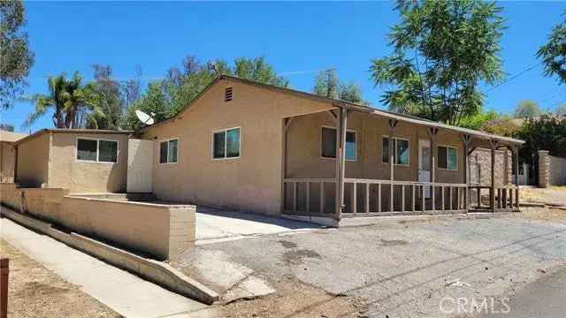 Multi-family house For Sale in 23960, Norma Drive, Menifee, California