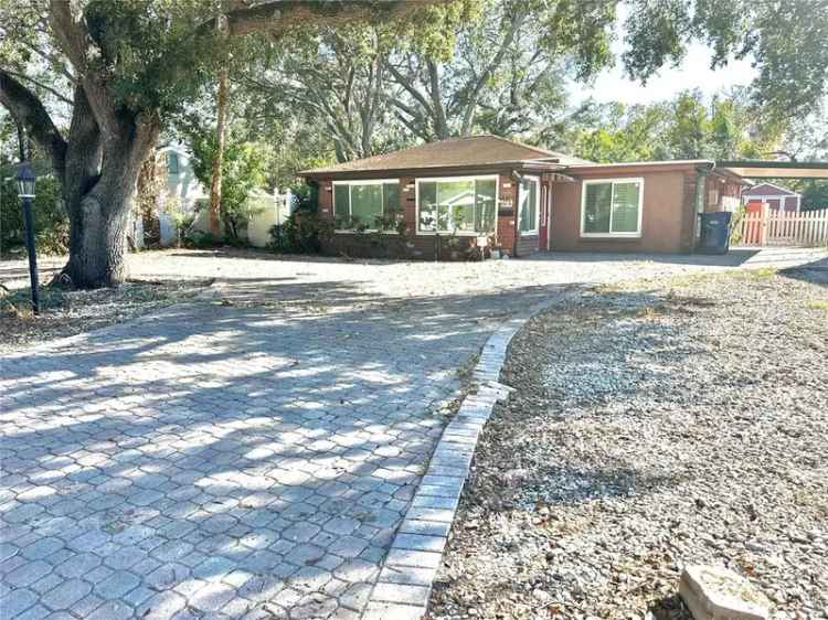 Single-family house For Sale in 4714, West Bay Vista Avenue, Tampa, Florida