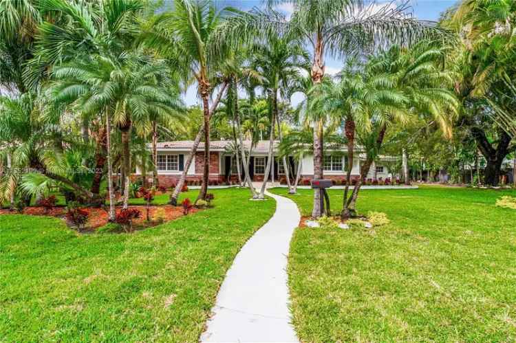 Single-family house For Sale in 4756, Bay Point Road, Miami, Florida