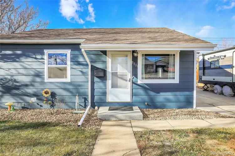 Single-family house For Sale in 8881, Hoyt Drive, Thornton, Colorado