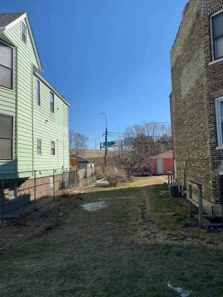 Land For Sale in 3113, North Kedzie Avenue, Chicago, Illinois