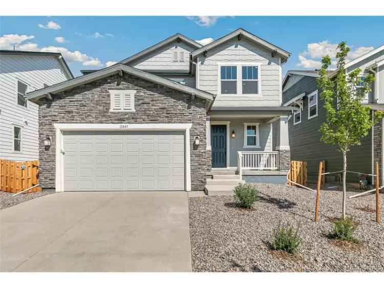 Single-family house For Sale in Commerce City, Colorado