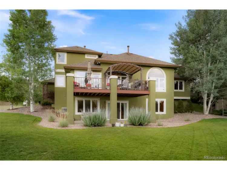 Single-family house For Sale in 2000, Lookout Drive, Windsor, Colorado