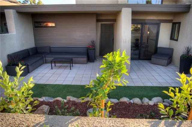 Single-family house For Sale in 1473, Tiffany Circle North, Palm Springs, California