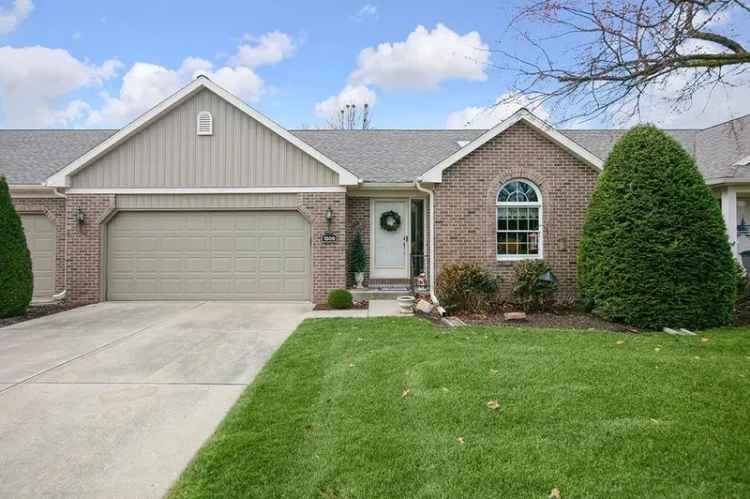 Condo For Sale in 1509, Hampton Circle, Goshen, Indiana