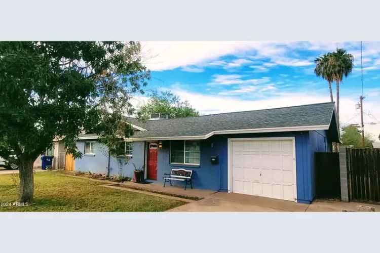 Single-family house For Sale in Tempe, Arizona