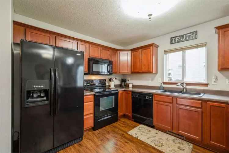 Condo For Sale in 85, Woodstone Lane Southwest, Cedar Rapids, Iowa