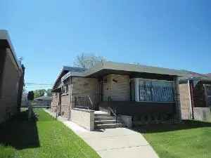 Single-family house For Sale in 2149, East 90th Street, Chicago, Illinois