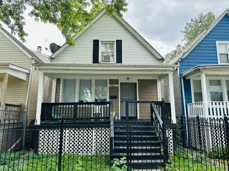 Single-family house For Sale in 7342, South Aberdeen Street, Chicago, Illinois