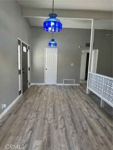 Single-family house For Sale in 14268, Burning Tree Drive, Victorville, California