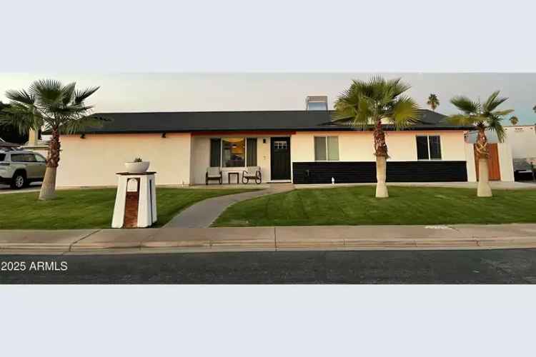 Single-family house For Sale in 920, East 10th Place, Mesa, Arizona