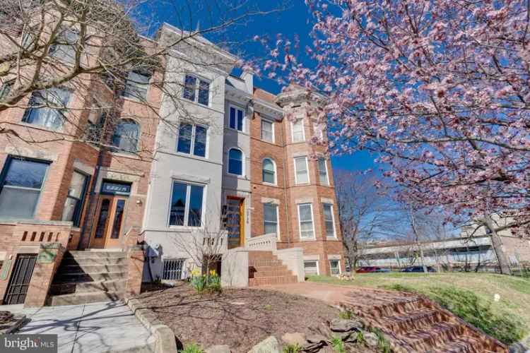 House For Sale in 2728, 13th Street Northwest, Washington, District of Columbia