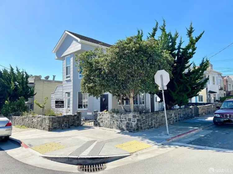 Multi-family house For Sale in San Francisco, California