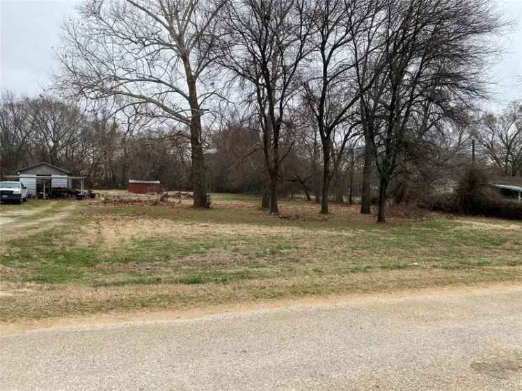 Land For Sale in 2000, Meadowview Street, Texas