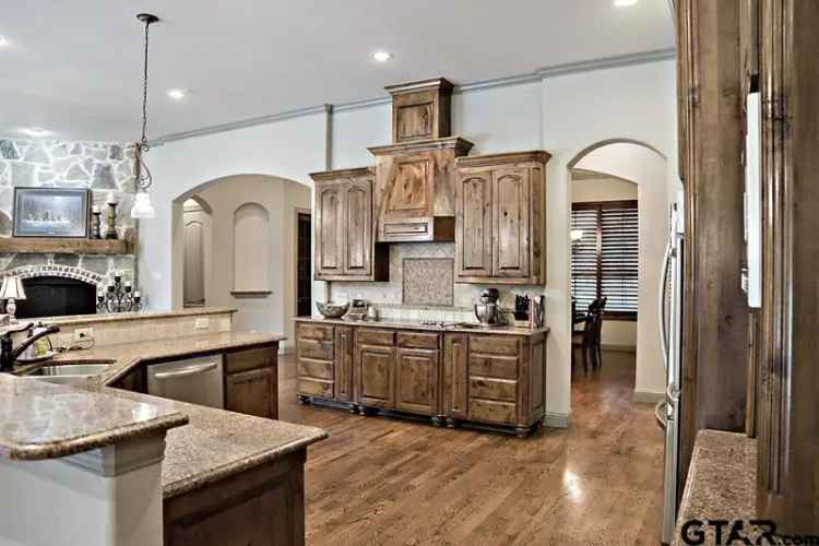 Single-family house For Sale in Texas