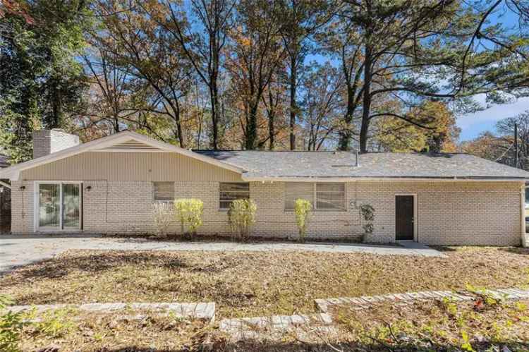 Single-family house For Sale in 1961, Austin Road Southwest, Atlanta, Georgia