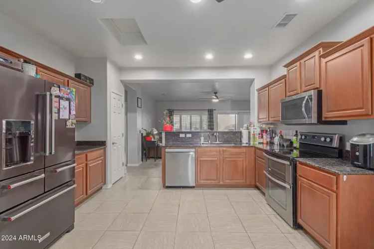 Single-family house For Sale in 25600, West Saint James Avenue, Buckeye, Arizona