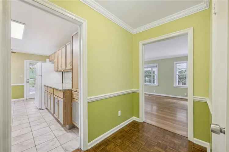 Single-family house For Sale in Atlanta, Georgia