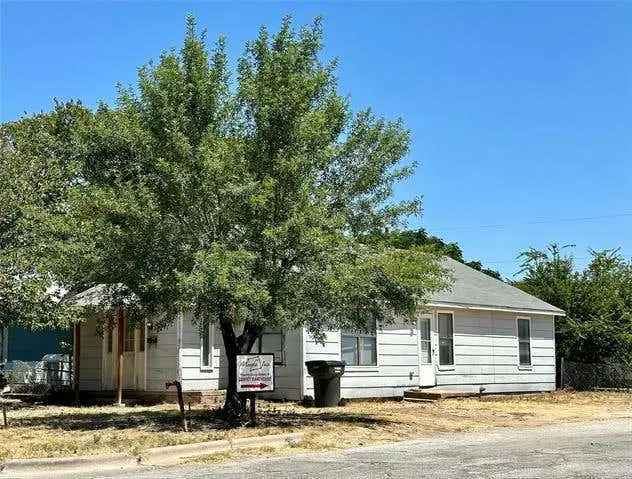 Single-family house For Sale in 1441, Peach Street, Abilene, Texas