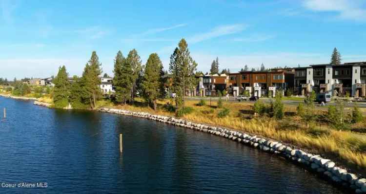 House For Sale in Coeur d'Alene, Idaho