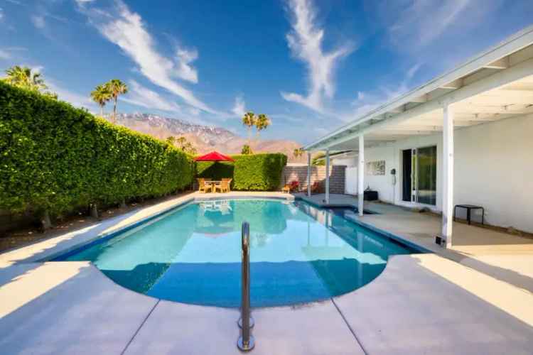 Single-family house For Sale in Palm Springs, California