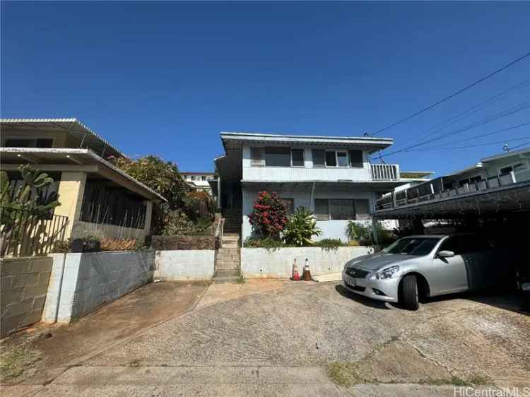 Single-family house For Sale in 3556, Puuku Makai Drive, Honolulu, Hawaii