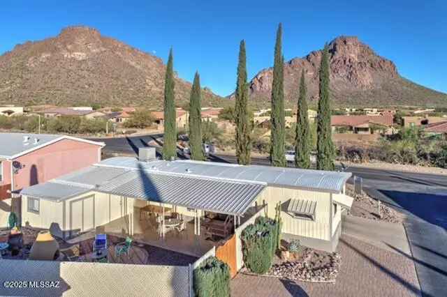 Single-family house For Sale in 5320, West Rocking Circle Street, Arizona