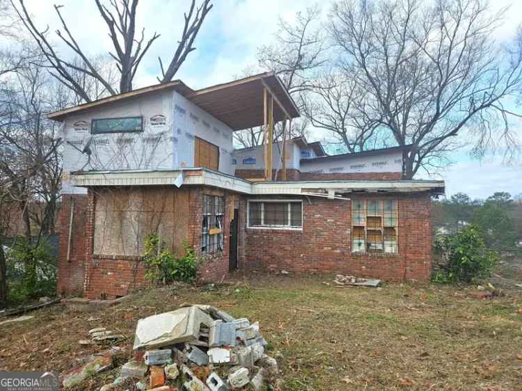 Single-family house For Sale in 2004, Joseph E. Boone Boulevard Northwest, Atlanta, Georgia