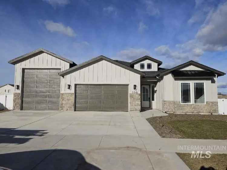 Single-family house For Sale in 330, East Jarvis Street, Meridian, Idaho