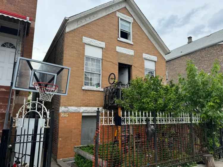 Multi-family house For Sale in 2354, South Sacramento Avenue, Chicago, Illinois