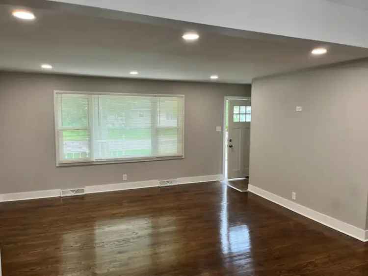 Newly Remodeled Home Near Lake Michigan - Quiet Neighborhood