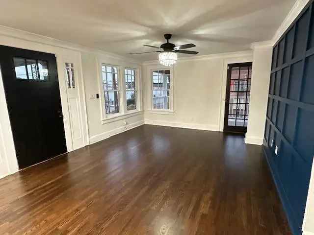 Single-family house For Sale in 1134, Donnelly Avenue Southwest, Atlanta, Georgia