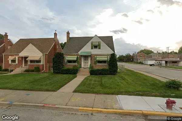 Single-family house For Sale in 9300, South Peoria Street, Chicago, Illinois