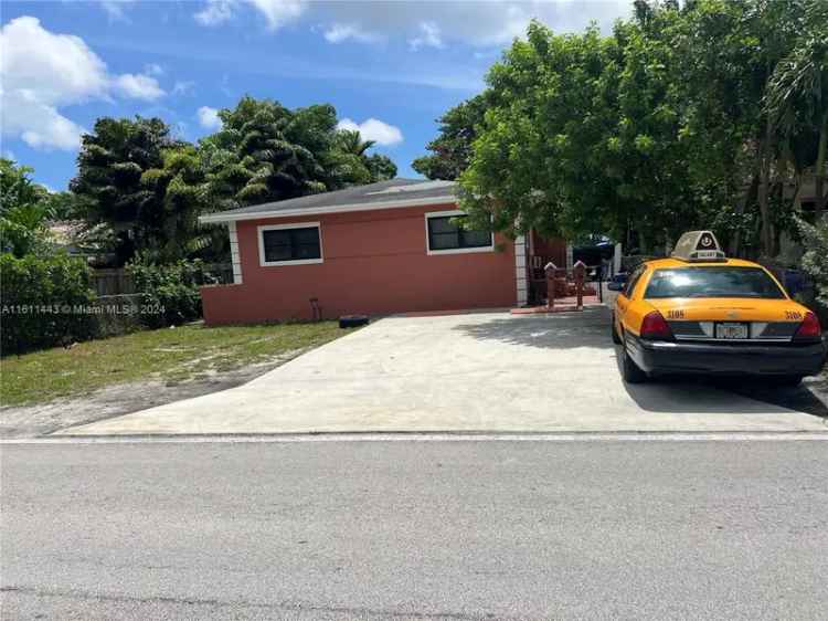 Multi-family house For Sale in 10767, Northeast 2nd Avenue, Miami Shores, Florida