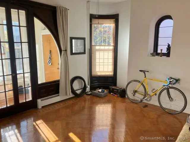 Multi-family house For Sale in 718;720, Orange Street, New Haven, Connecticut