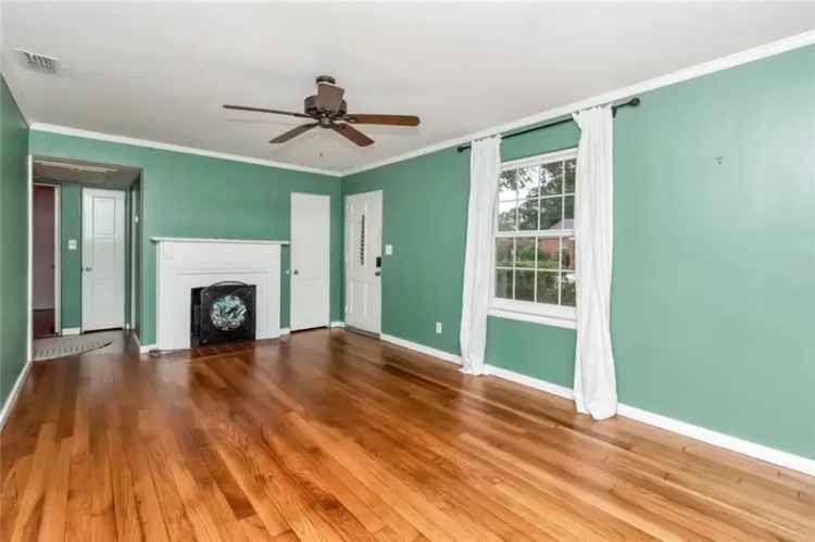 Single-family house For Sale in Mobile, Alabama