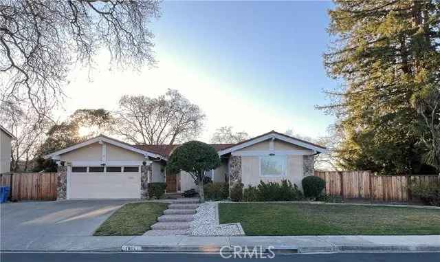 Single-family house For Sale in 1861, Argonne Drive, Walnut Creek, California