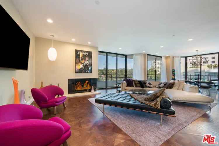 Condo For Sale in 10601, Wilshire Boulevard, Los Angeles, California