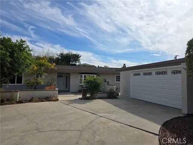 Single-family house For Sale in 5522, Burlingame Avenue, Buena Park, California