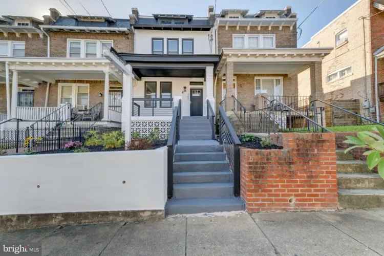 House For Sale in 649, Girard Street Northeast, Washington, District of Columbia