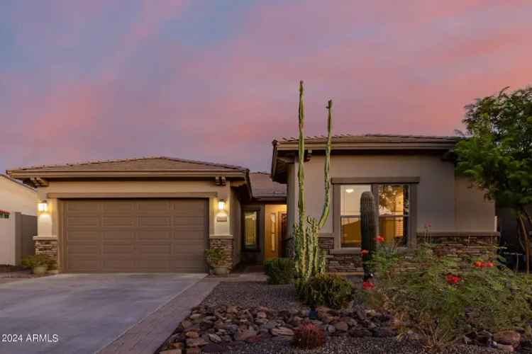 Single-family house For Sale in 18211, West Sequoia Drive, Goodyear, Arizona