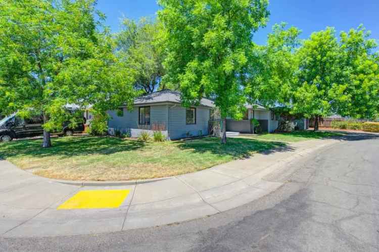 Single-family house For Sale in Sacramento, California