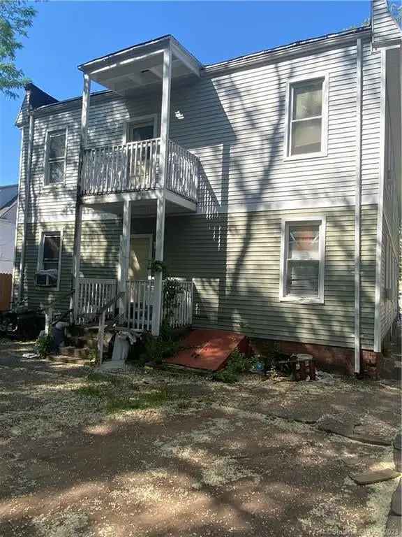 Multi-family house For Sale in 56;58, Blake Street, New Haven, Connecticut