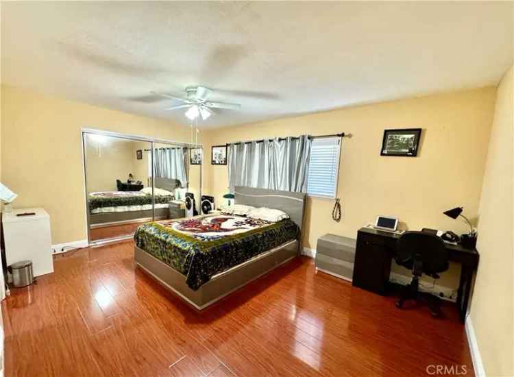 Single-family house For Sale in 11101, Faye Avenue, Garden Grove, California