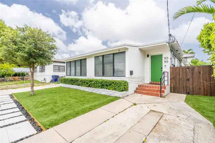 Multi-family house For Sale in 511, Southwest 15th Avenue, Miami, Florida