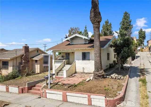 Single-family house For Sale in Los Angeles, California