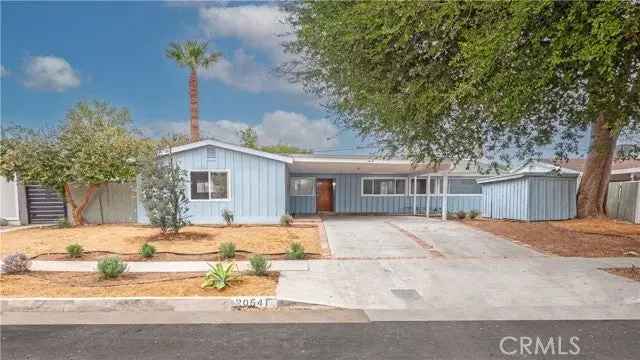 Single-family house For Sale in 20541, Rodax Street, Los Angeles, California