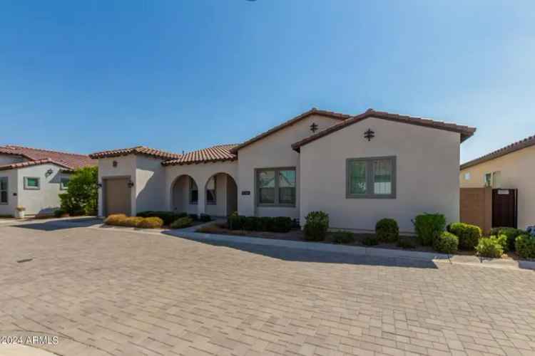 Single-family house For Sale in 11301, North Northfield Street, Surprise, Arizona