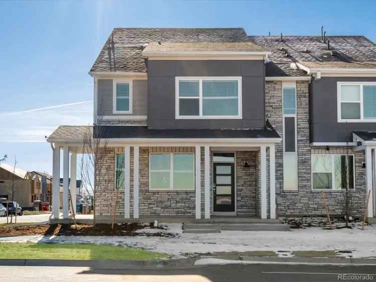 House For Sale in Aurora, Colorado